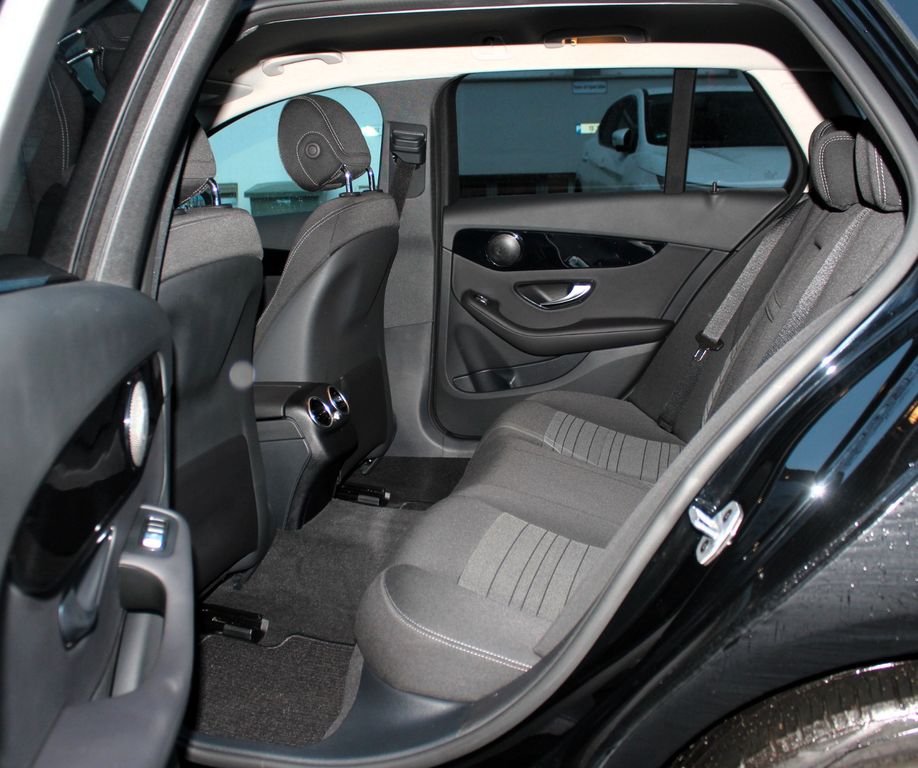 Mercedes-Benz C 300 2021