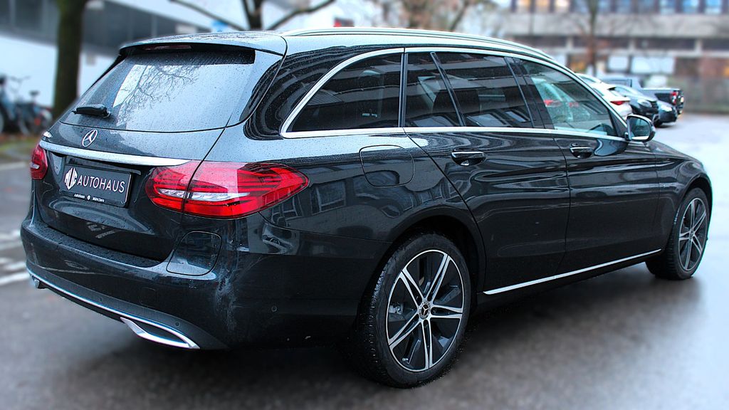 Mercedes-Benz C 300 2021