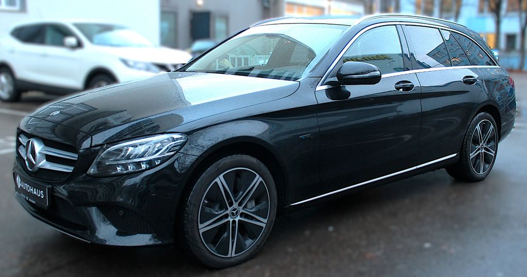 Mercedes-Benz C 300 2021