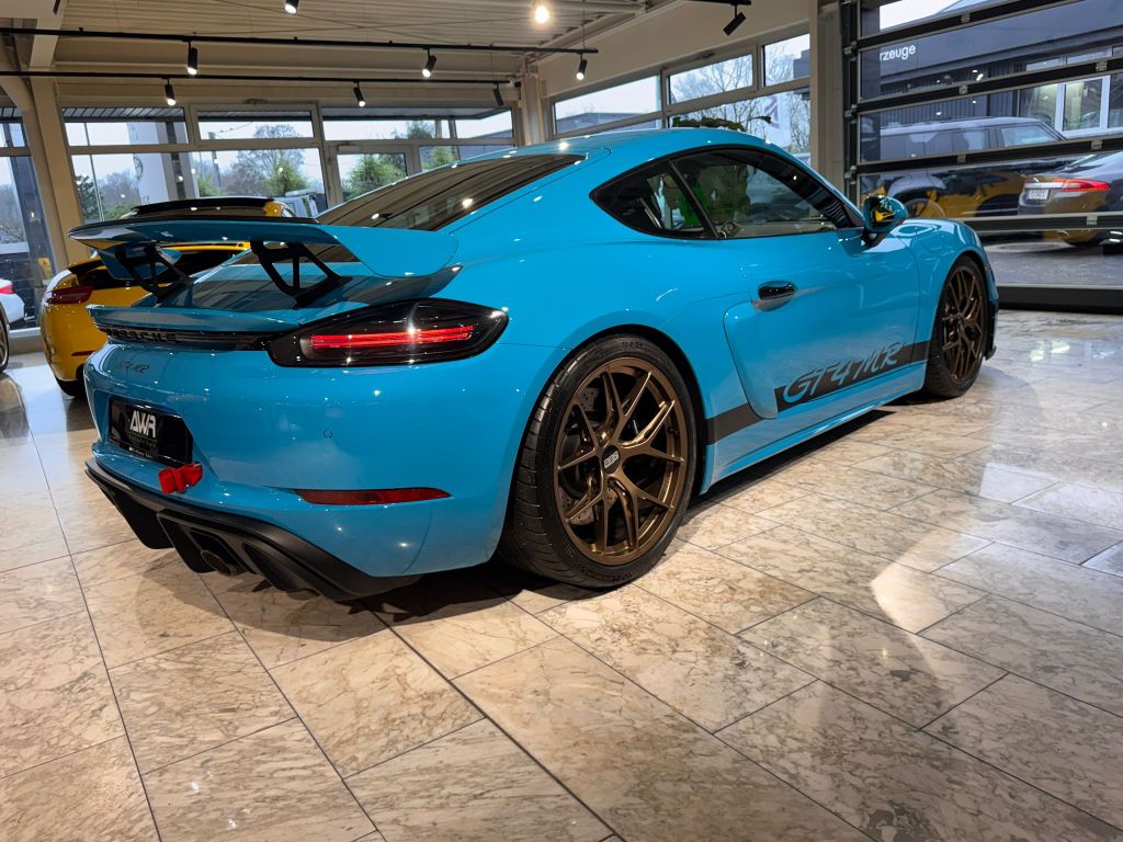 Porsche Cayman 2020