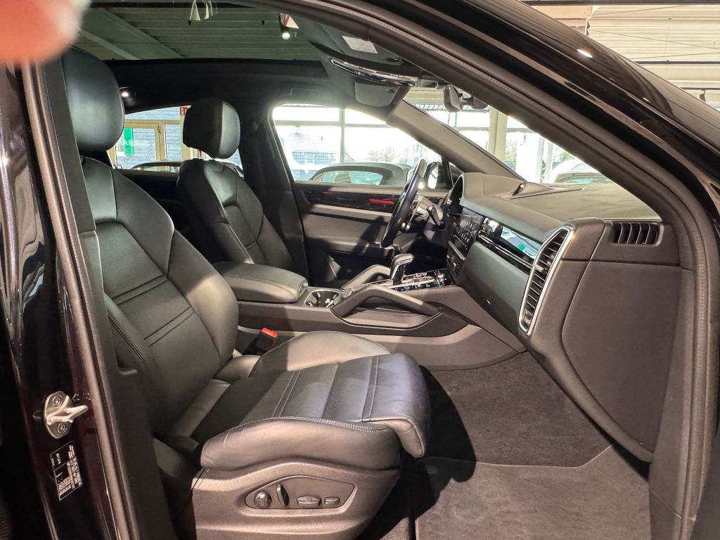 Porsche Cayenne 2022