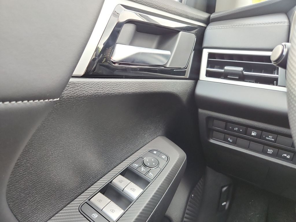 Mitsubishi Plug-in Hybrid Outlander