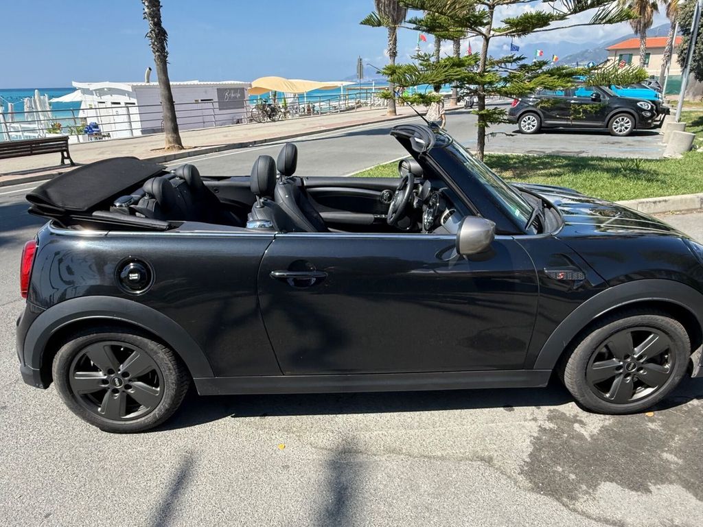 MINI Cooper S Cabrio 2023