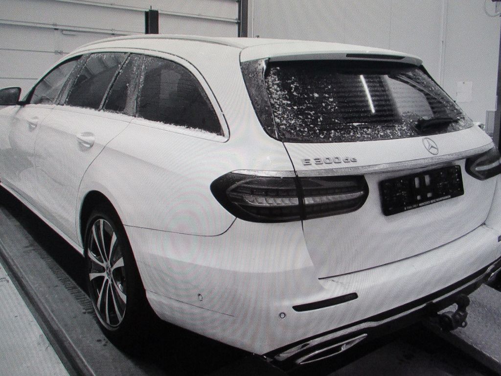 Mercedes-Benz E 300 2022