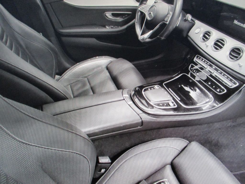 Mercedes-Benz E 300 2022