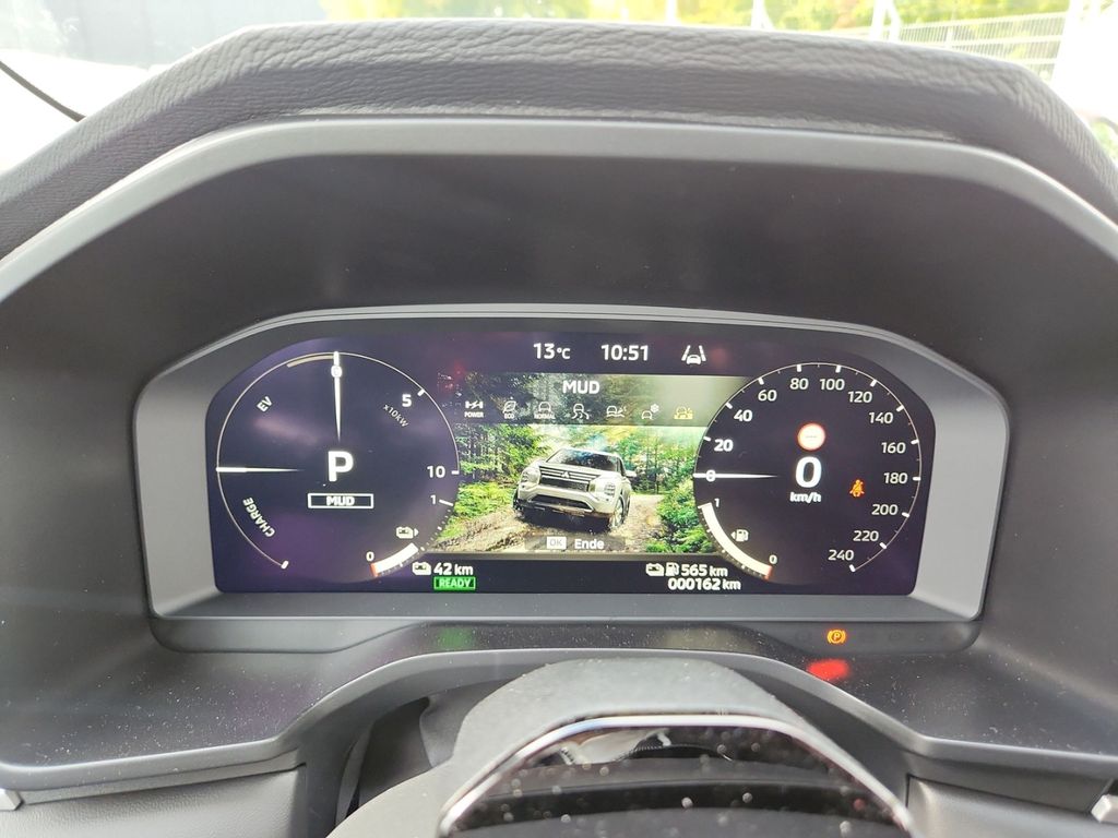 Mitsubishi Plug-in Hybrid Outlander