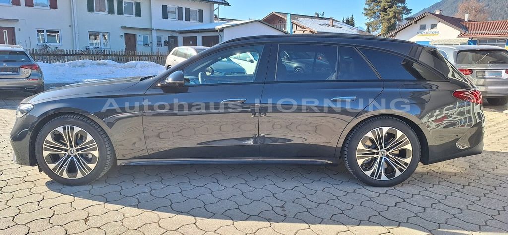 Mercedes-Benz E 300 2026