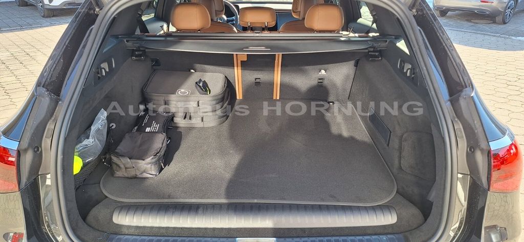 Mercedes-Benz E 300 2026