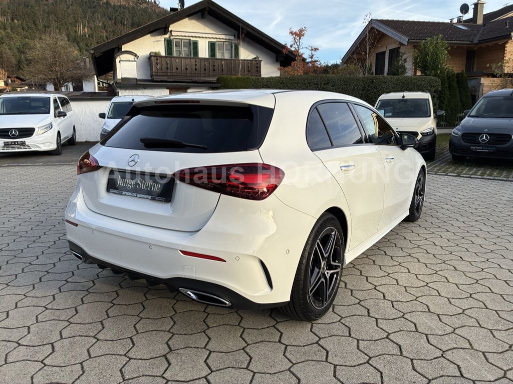 Mercedes-Benz A 220 2025