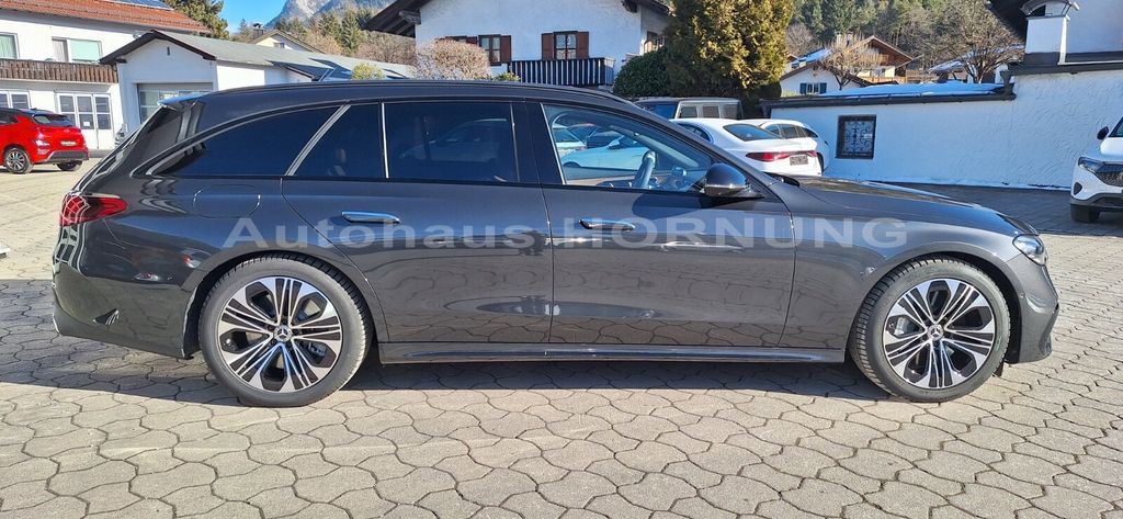 Mercedes-Benz E 300 2026