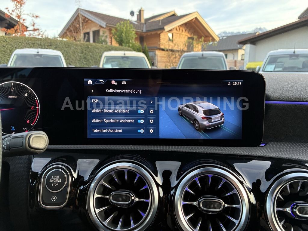 Mercedes-Benz A 220 2025