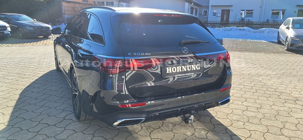 Mercedes-Benz E 300 2026