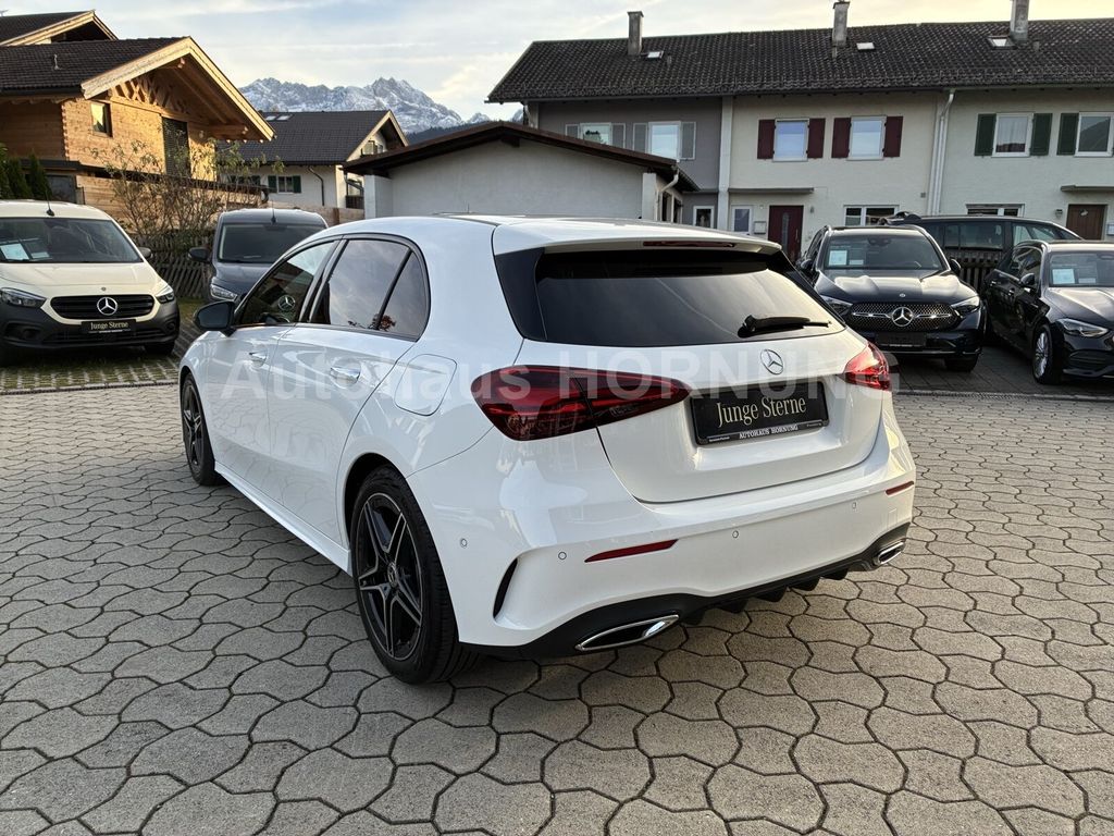 Mercedes-Benz A 220 2025
