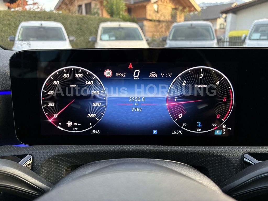 Mercedes-Benz A 220 2025