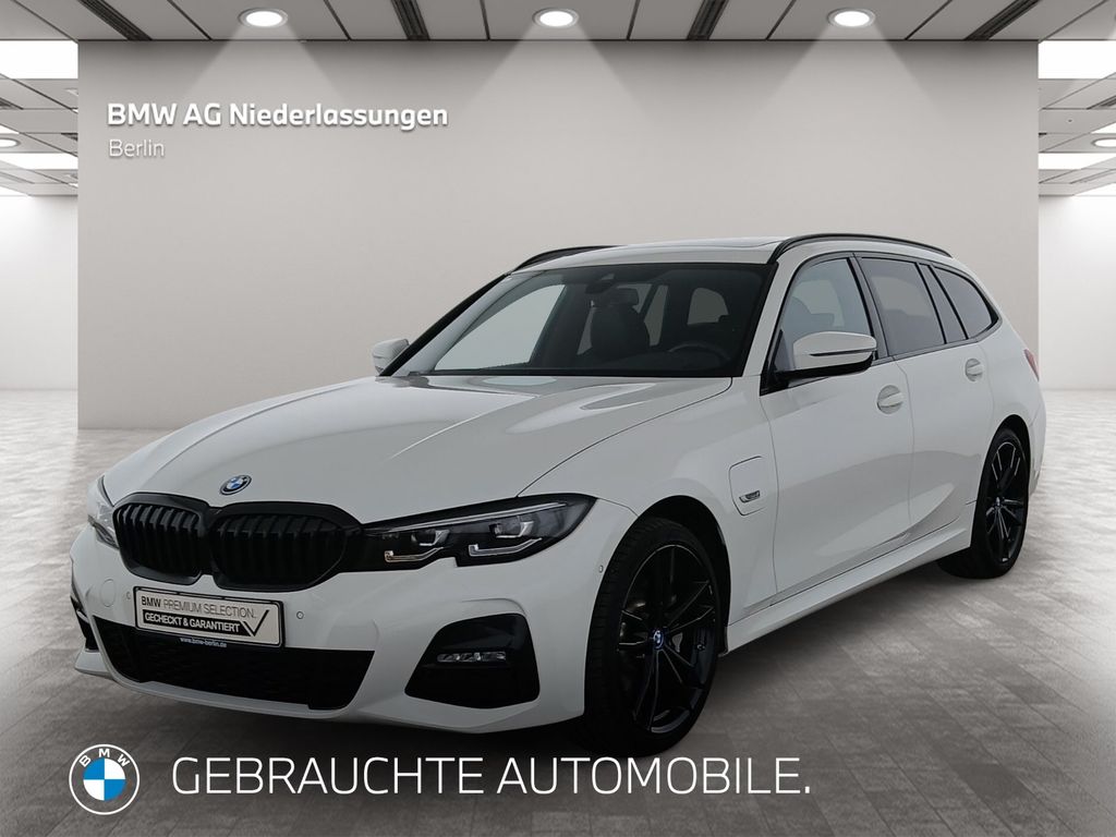 BMW 330 2022