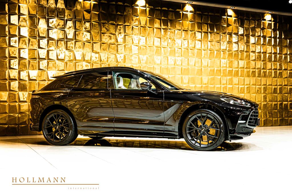 Aston Martin DBX