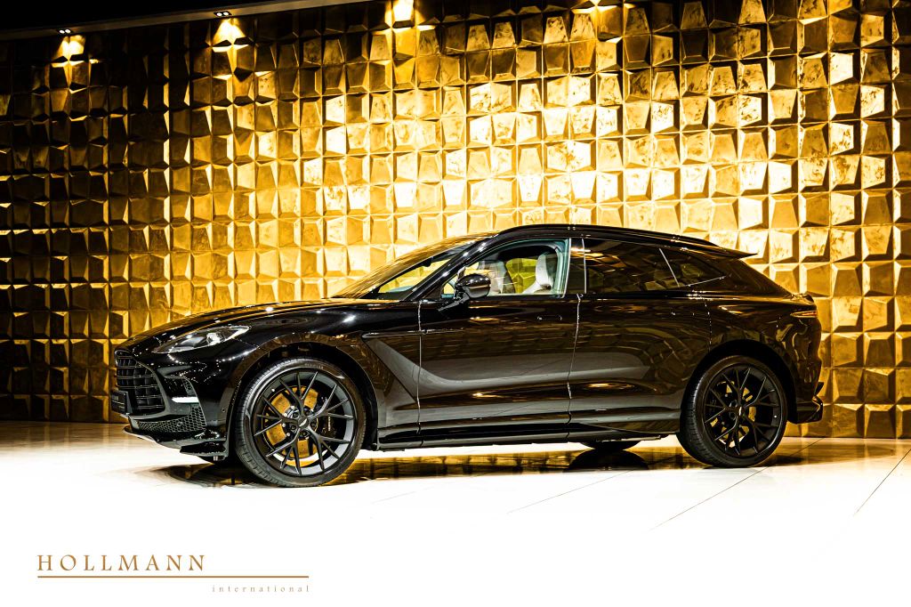 Aston Martin DBX