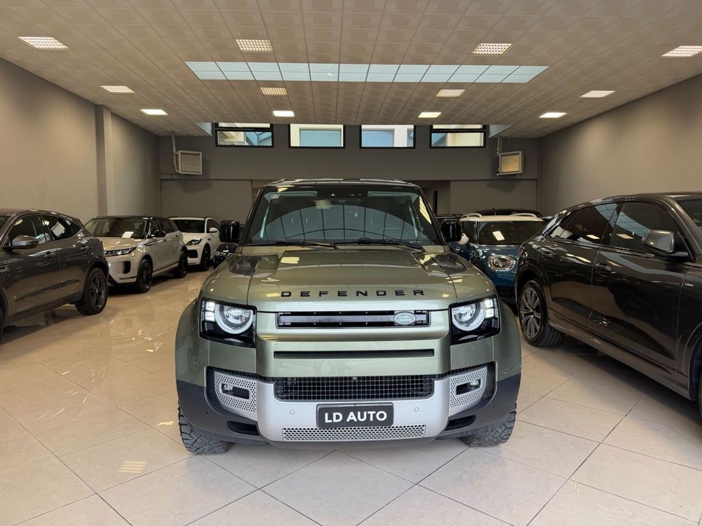 Land Rover Defender 2021