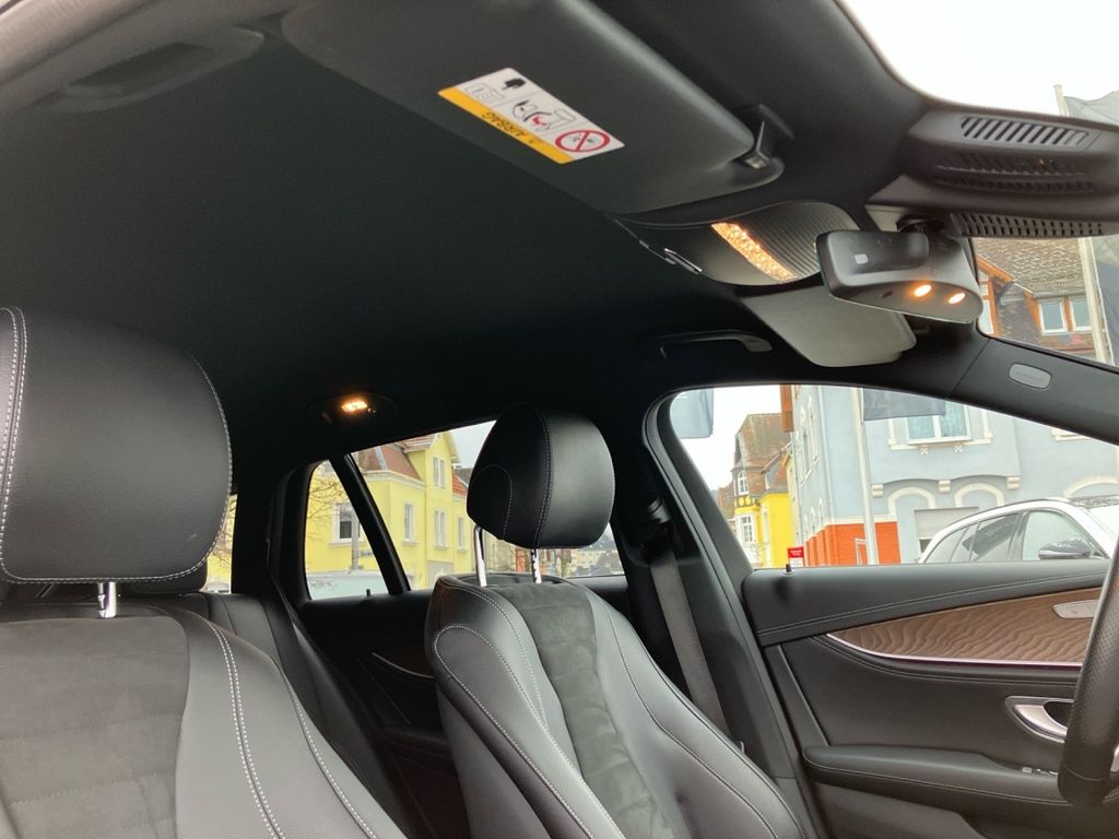 Mercedes-Benz E 300 2022