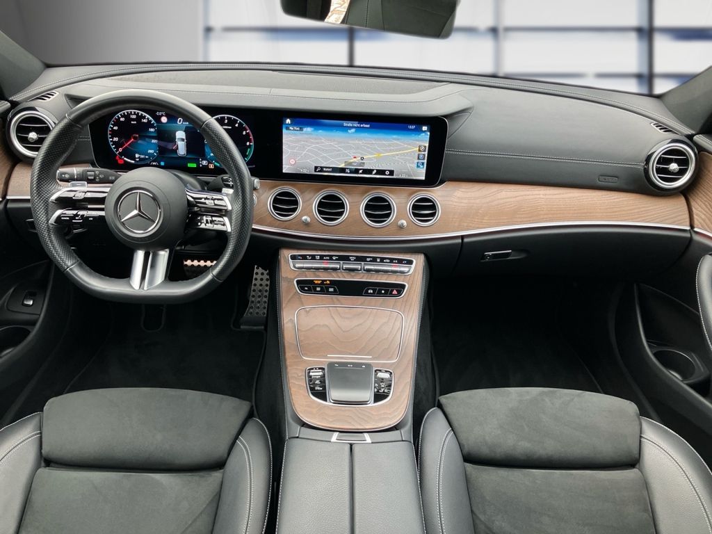 Mercedes-Benz E 300 2022