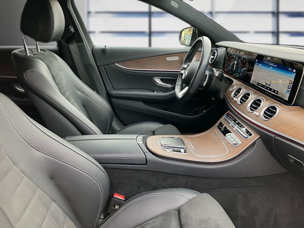 Mercedes-Benz E 300 2022