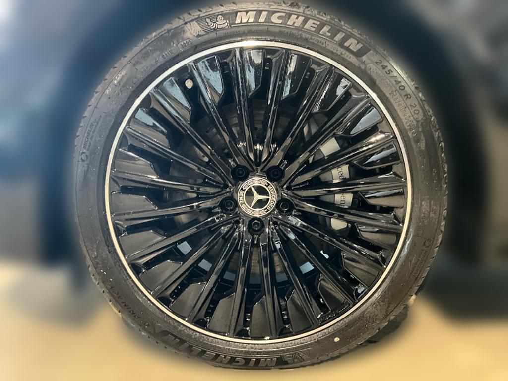 Mercedes-Benz E 300 2026