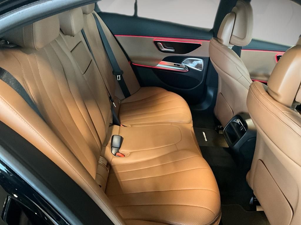 Mercedes-Benz E 300 2026