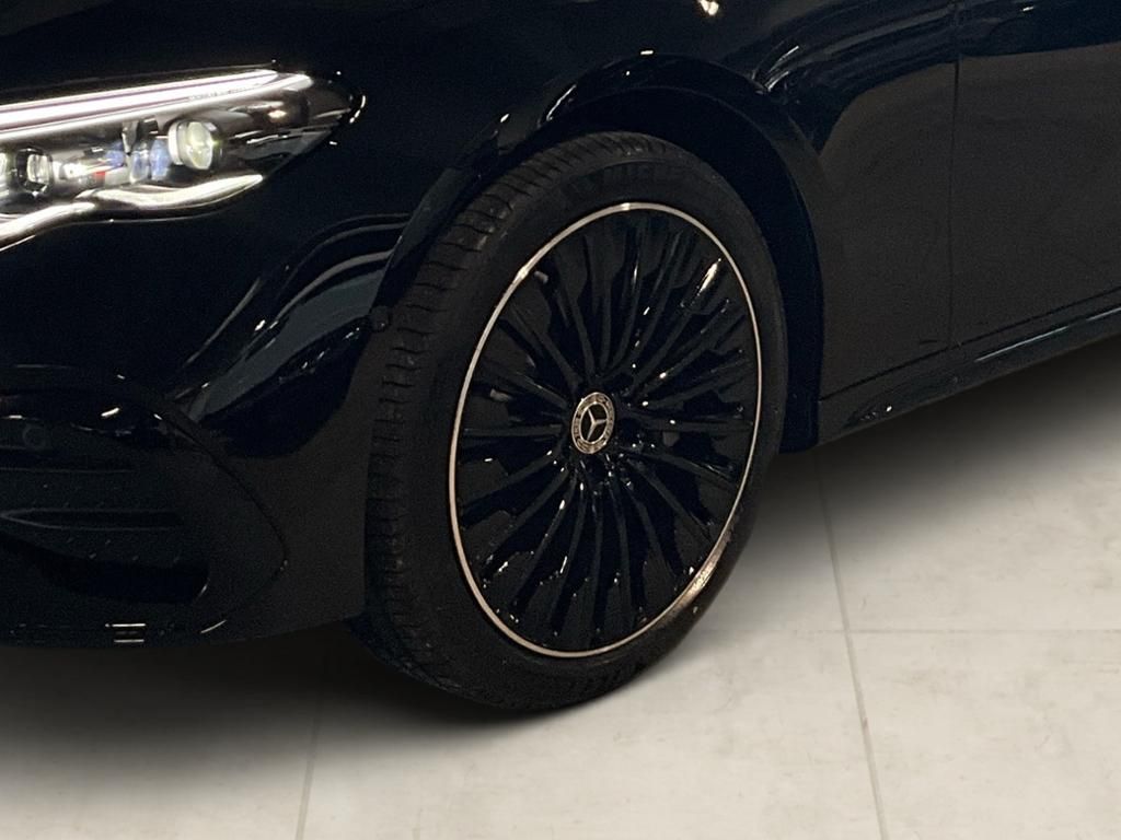 Mercedes-Benz E 300 2026