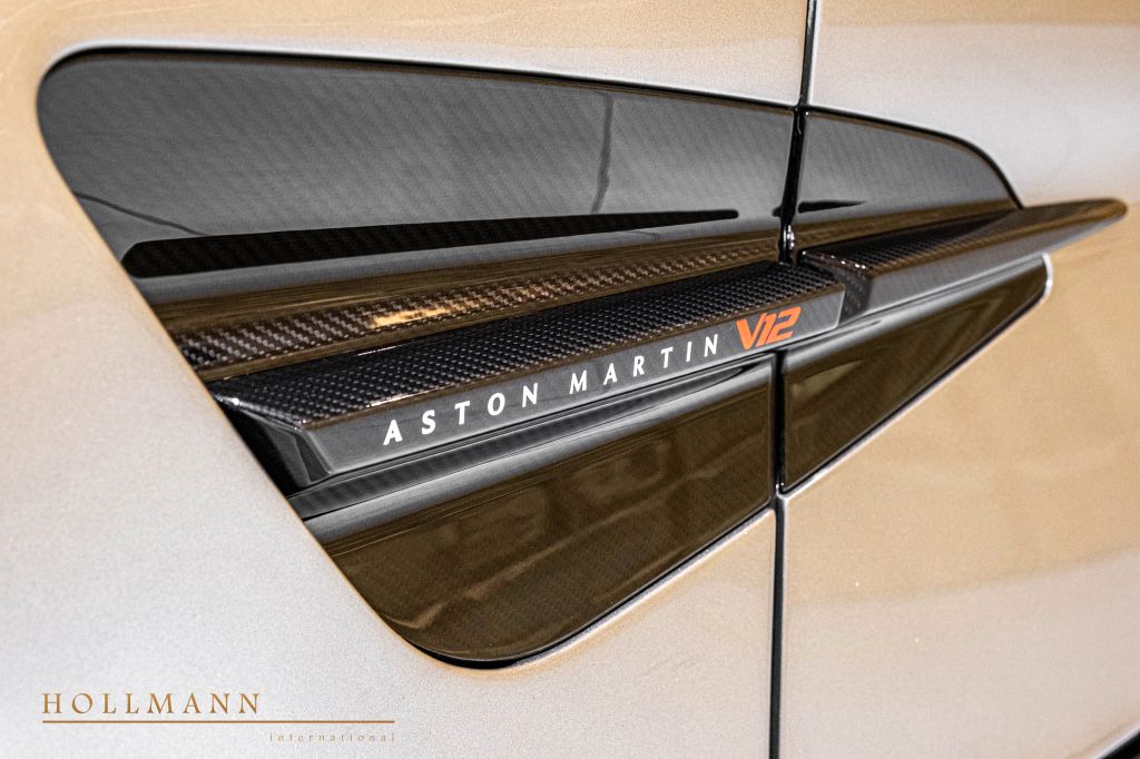 Aston Martin Vanquish