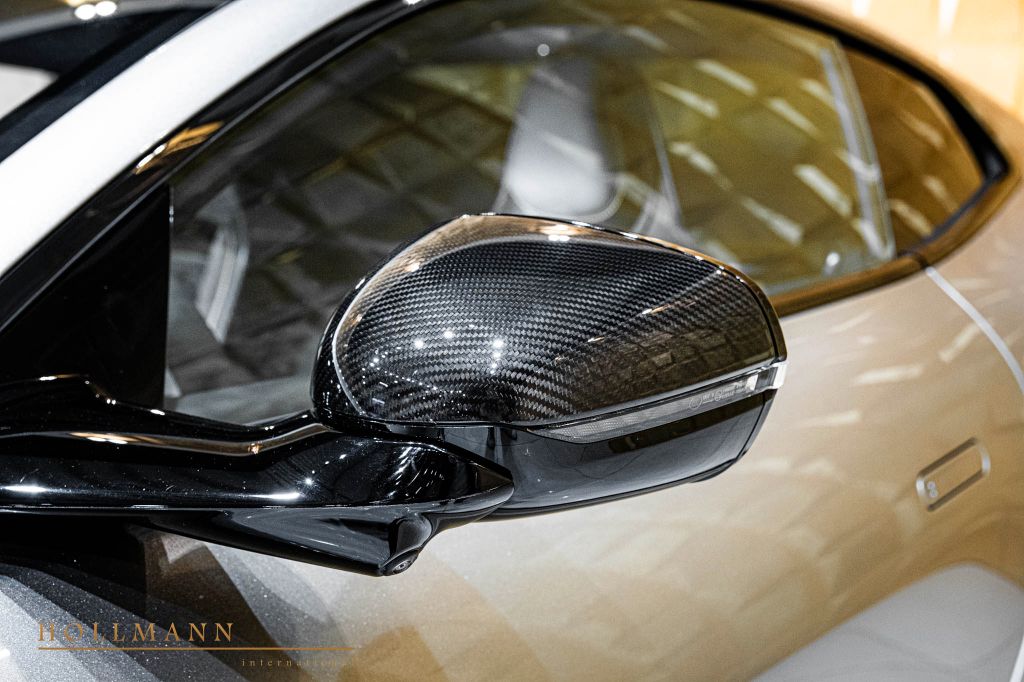 Aston Martin Vanquish