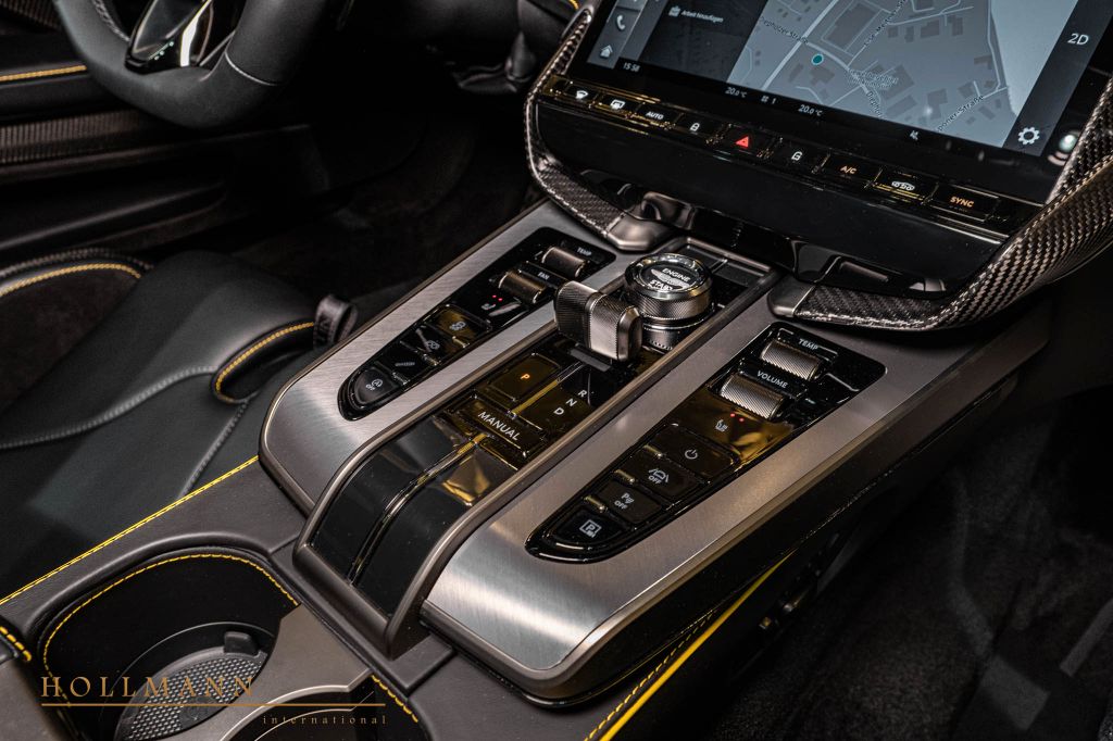 Aston Martin Vanquish