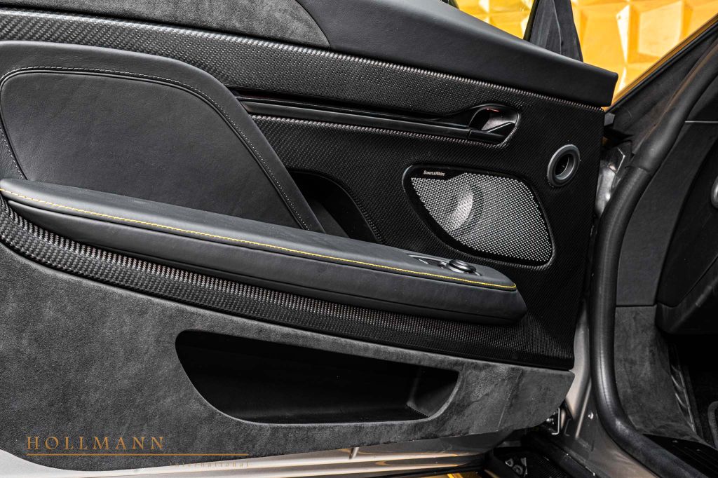 Aston Martin Vanquish