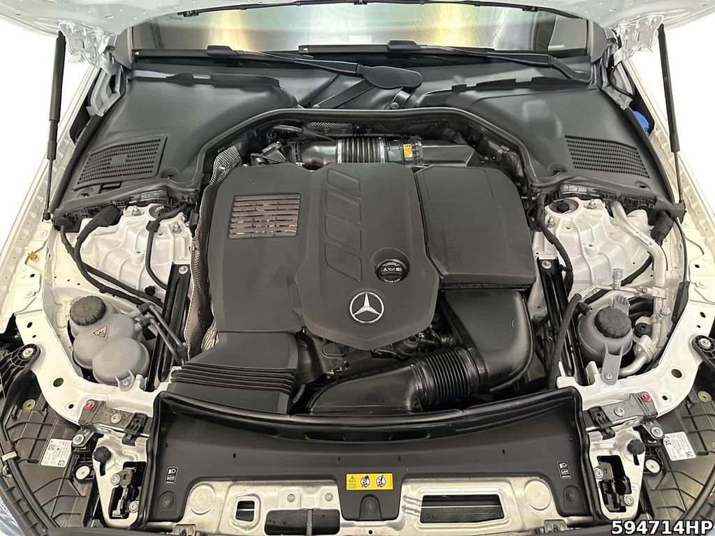 Mercedes-Benz C 300 2025