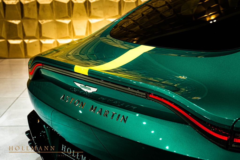 Aston Martin V8 Vantage