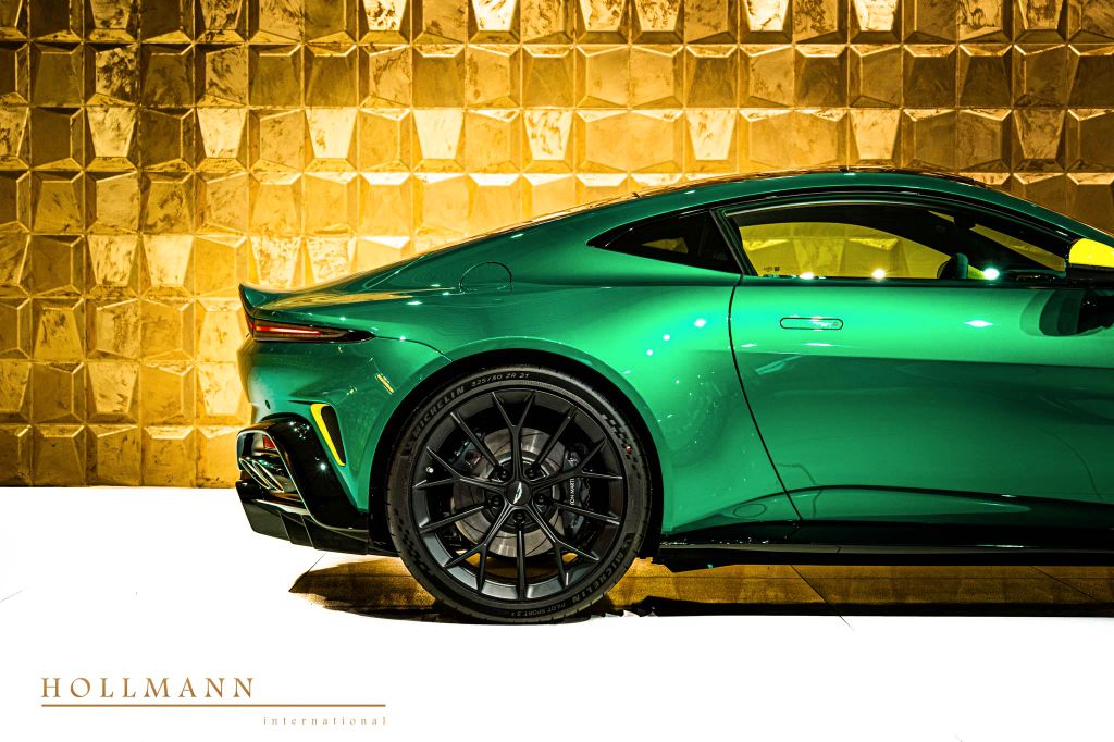 Aston Martin V8 Vantage