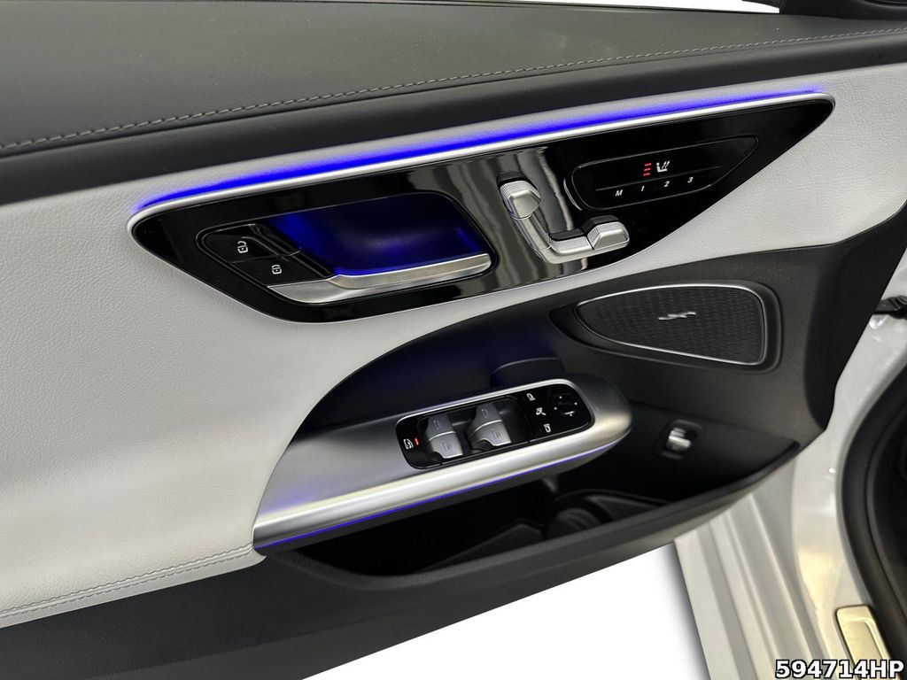 Mercedes-Benz C 300 2025