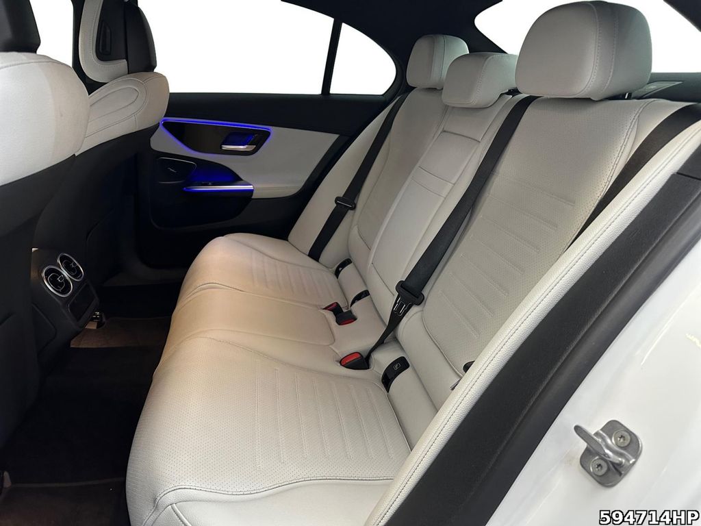 Mercedes-Benz C 300 2025