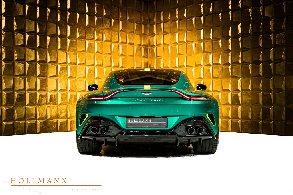 Aston Martin V8 Vantage