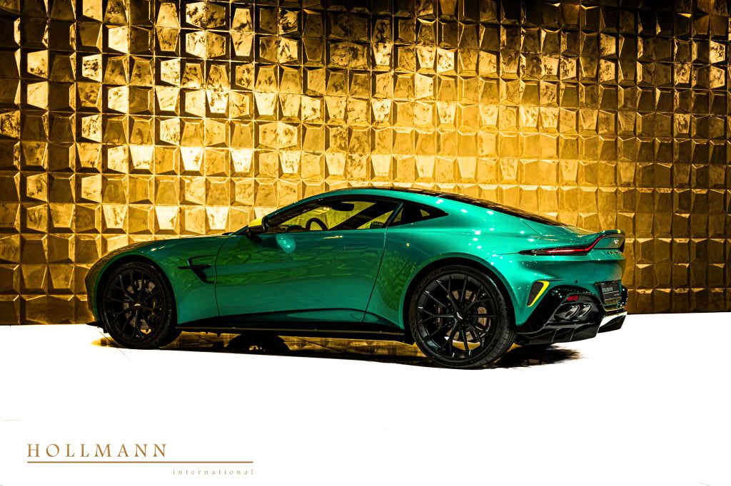 Aston Martin V8 Vantage