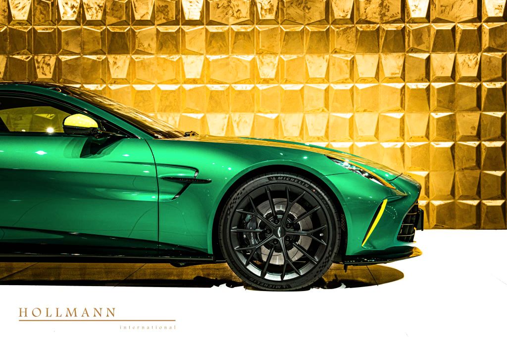Aston Martin V8 Vantage