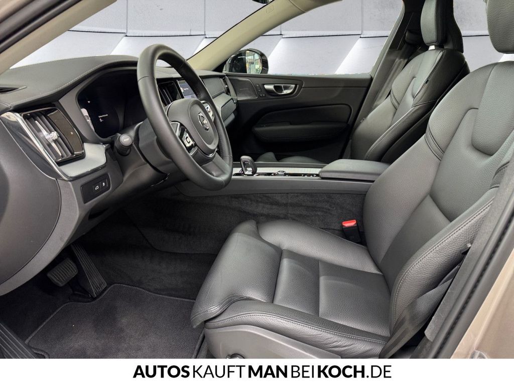 Volvo XC60 2025