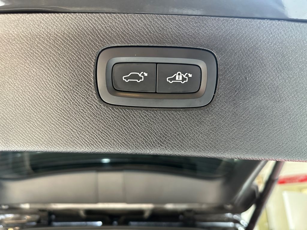 Volvo XC90 2023