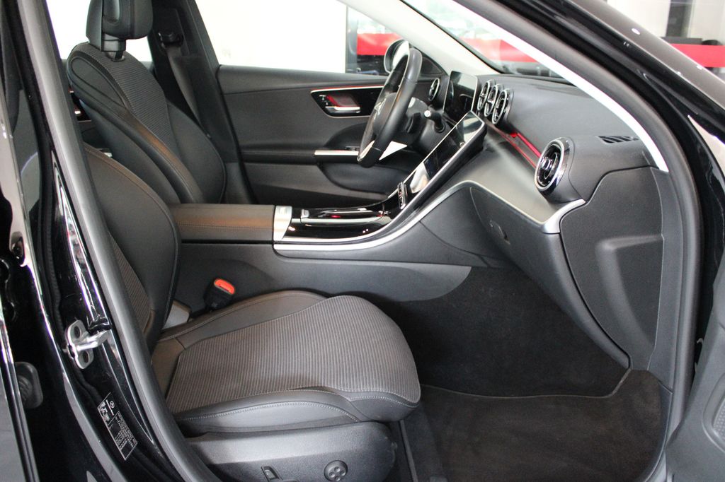 Mercedes-Benz C 200 2024