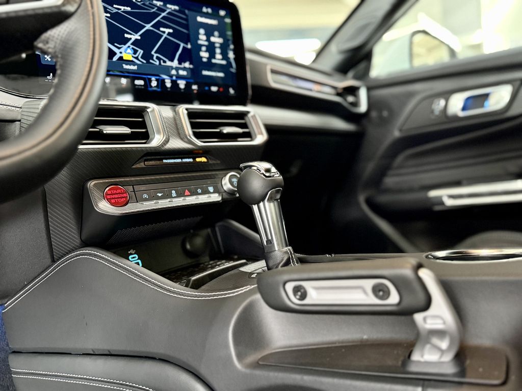 Ford Mustang 2025