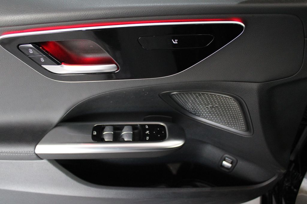 Mercedes-Benz C 200 2024