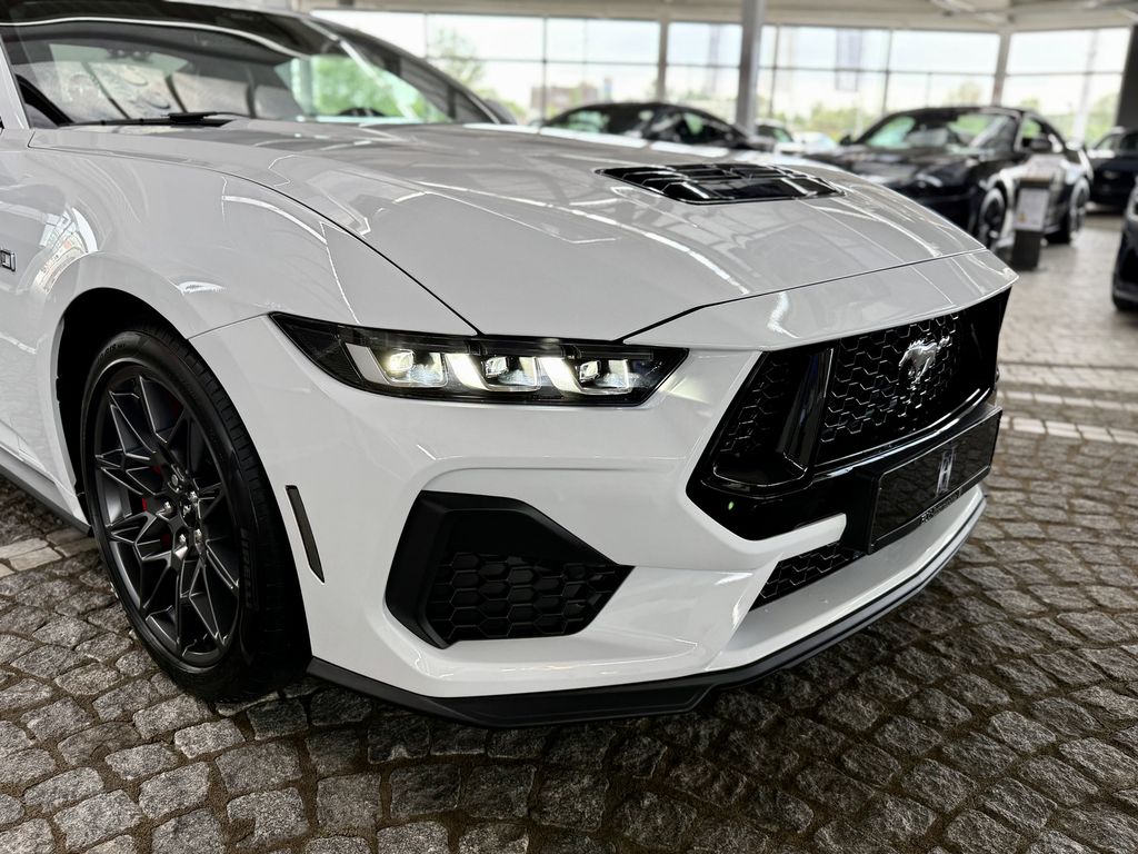 Ford Mustang 2025