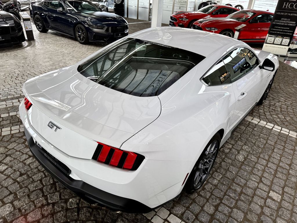 Ford Mustang 2025