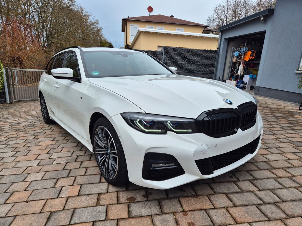BMW 320 2022
