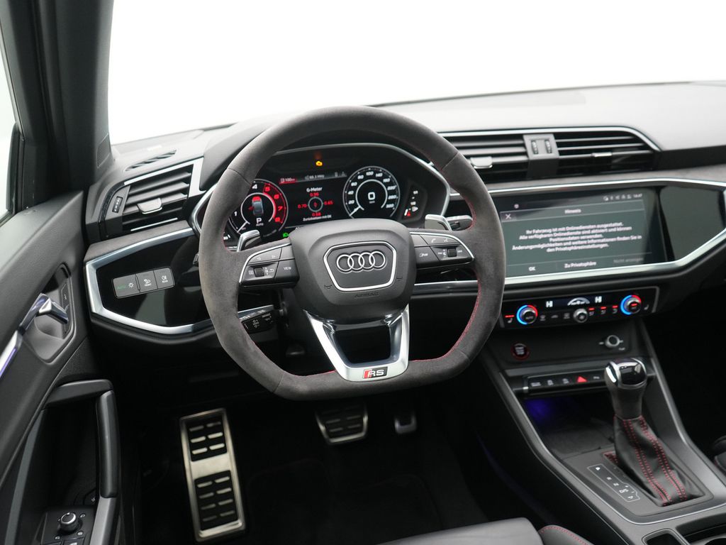 Audi RSQ3 2022