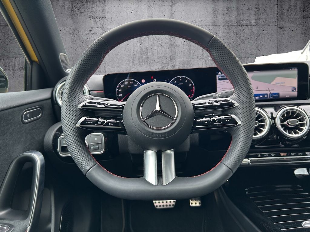 Mercedes-Benz A 200 2024